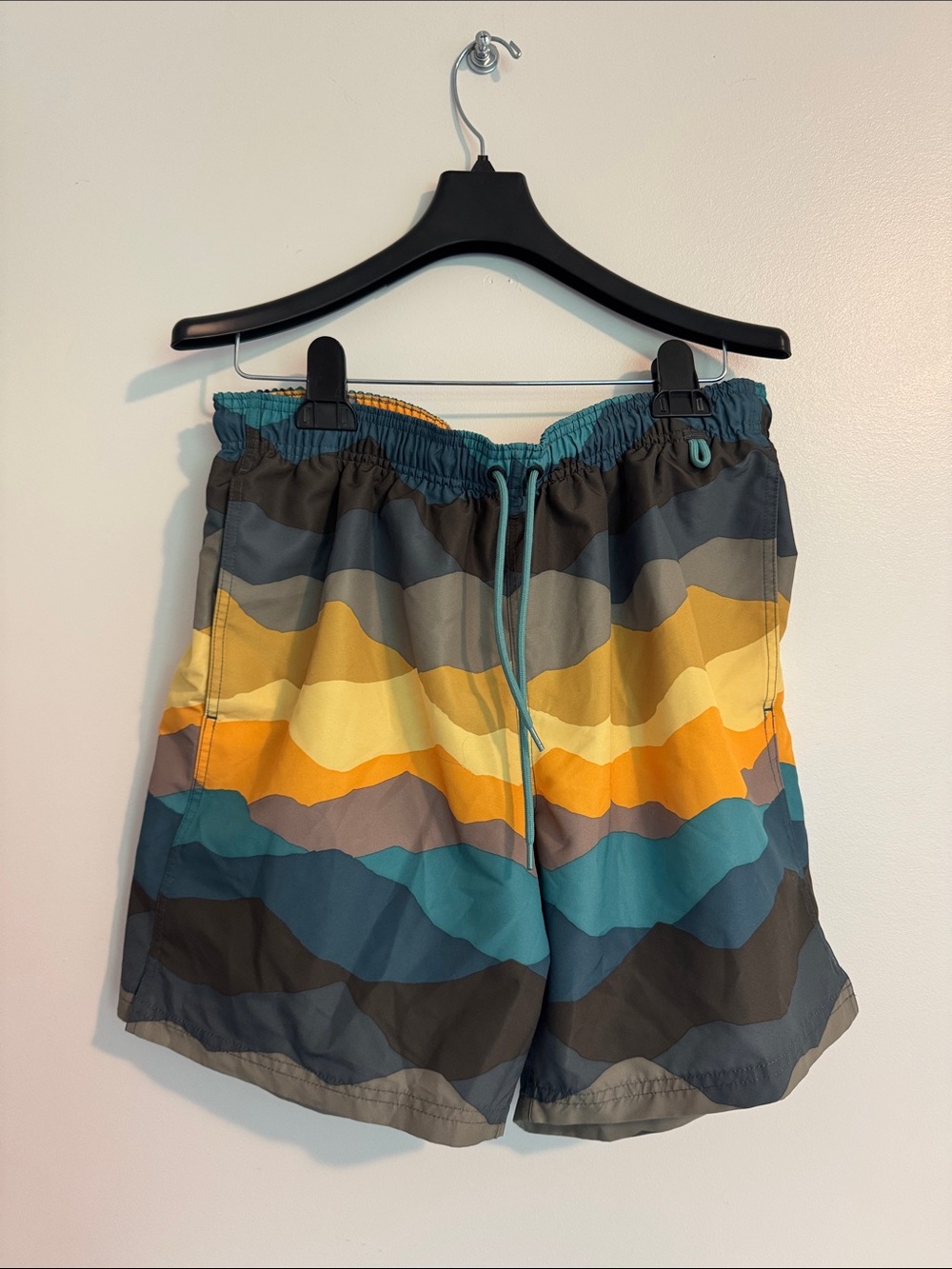 Eddie Bauer Men's Teal & Yellow Patterned Swim Shorts